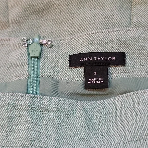 Ann Taylor Mint Green Button Accent Mini Dress - Sz 2 - Picture 8 of 9